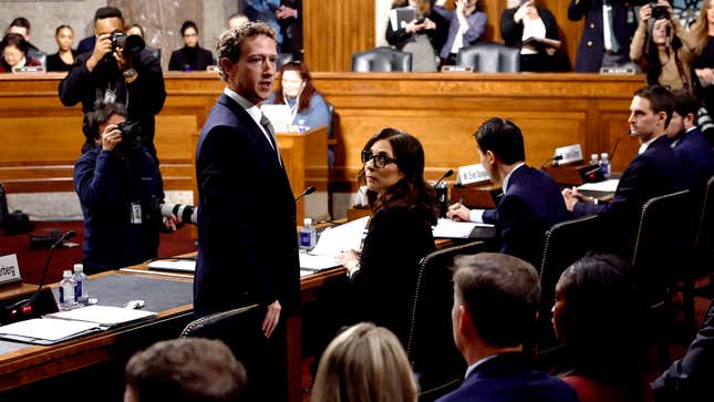 Mark Zuckerberg Assures Concerned Parents That Hes Keeping Very Close Personal Eye On Teen Accounts  U-S-NEWS.COM [Video]