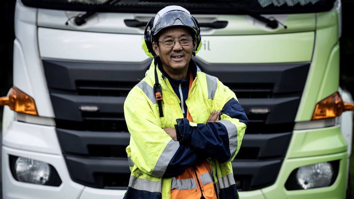 Former Auckland doctor Jeff Kai Fong gave up medical career to become a truck driver [Video]