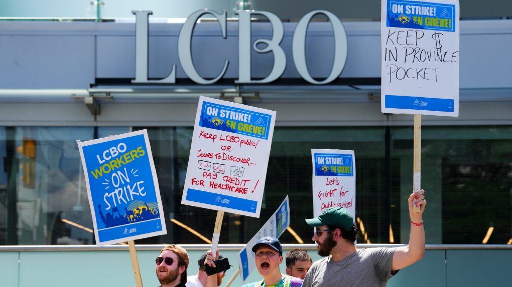 LCBO strike: Ottawa craft brewers, distilleries see rise in sales as strike reaches fourth day [Video]