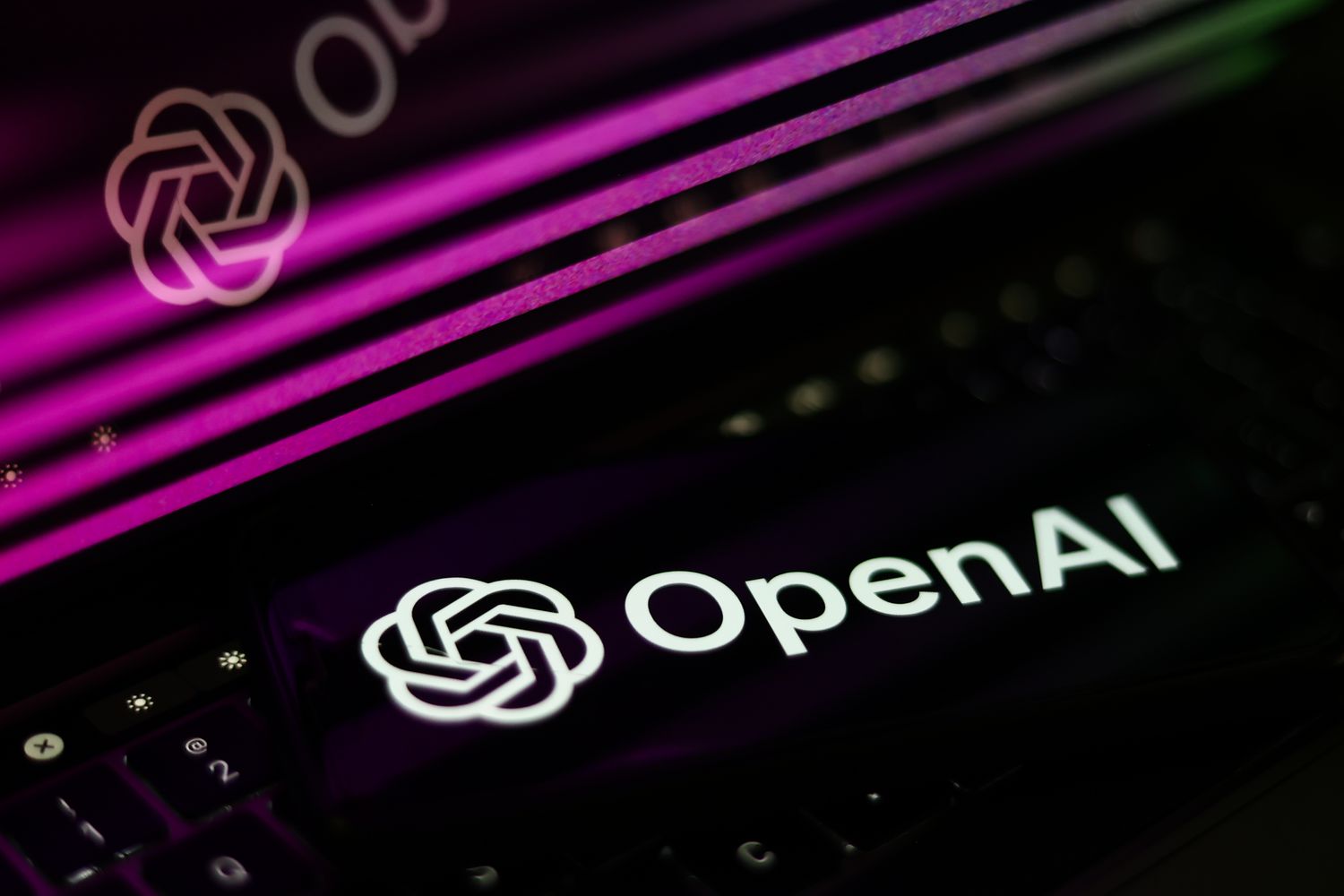 Microsoft, Apple Step Back From OpenAI Board Amid Antitrust Push [Video]