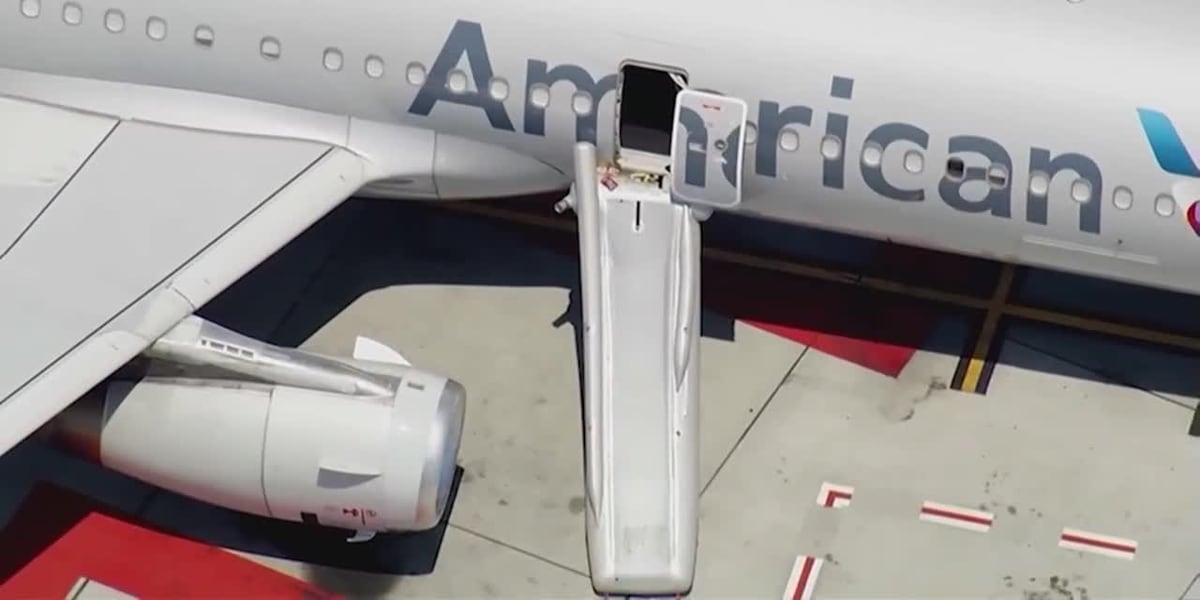 Plane evacuated during boarding over smoke from passenger’s bag [Video]