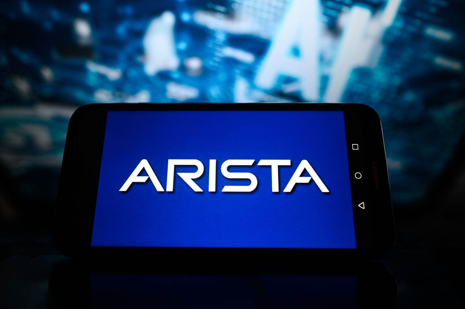 An Earnings Beat and an Upbeat AI Outlook Lifted Arista Networks Stock [Video]