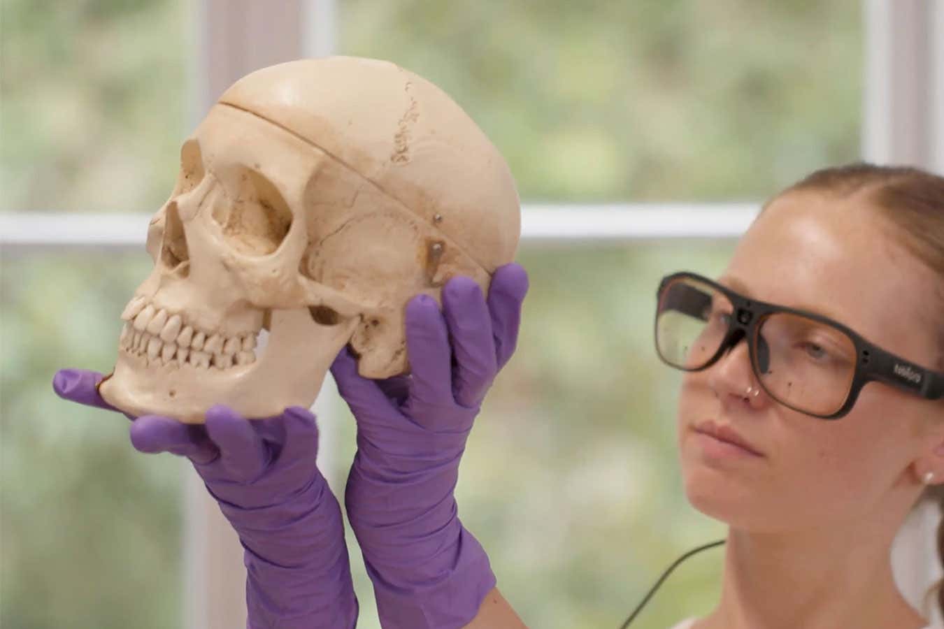 Using artificial intelligence to reduce the effect of human biases in forensic science [Video]