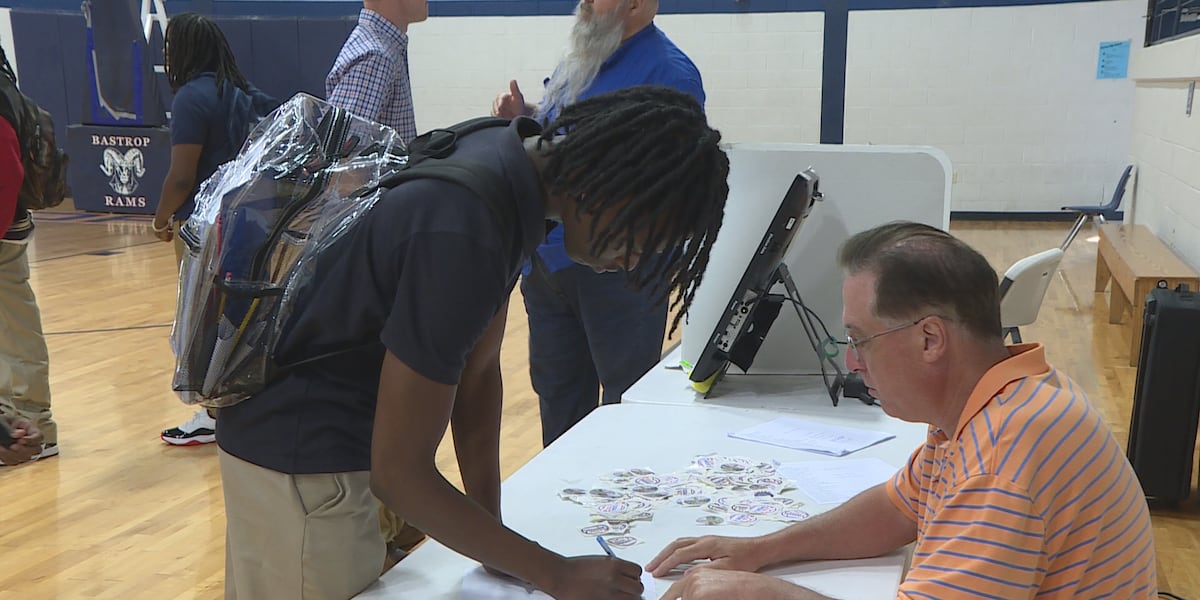 Student mock elections come to NELA schools [Video]