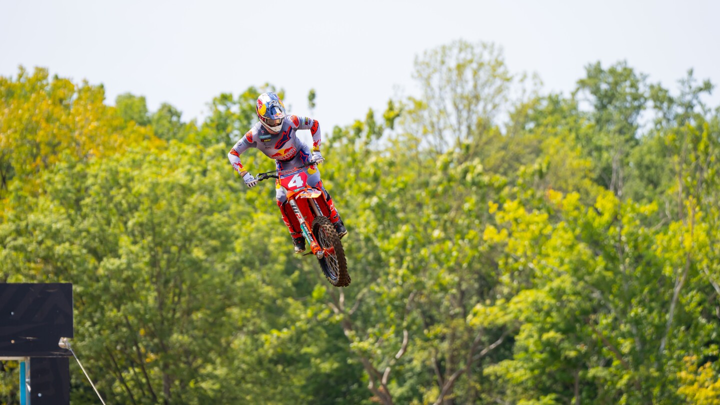 Chase Sexton clinches 450 Pro Motocross Championship with Ironman Moto 1 win [Video]