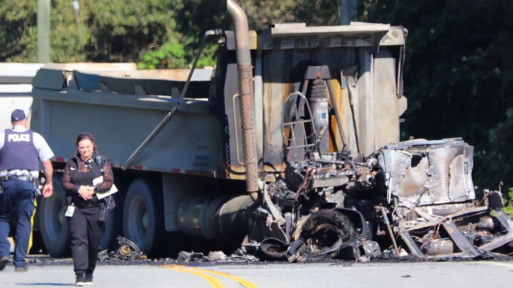 Highway 7 in Mission closed in after ‘serious’ crash: police [Video]