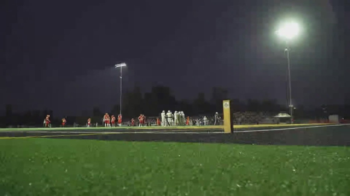 Jesuit High School plays 1st football game under permanent lights [Video]