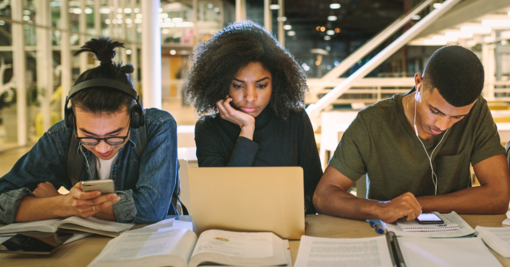 Students are headed back to school armed with AI. Here’s how some colleges are adapting. [Video]