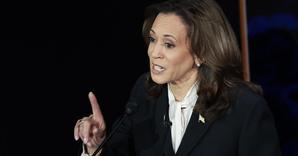 Right-wing influencer spreads false claim Kamala Harris wore earpiece during debate [Video]