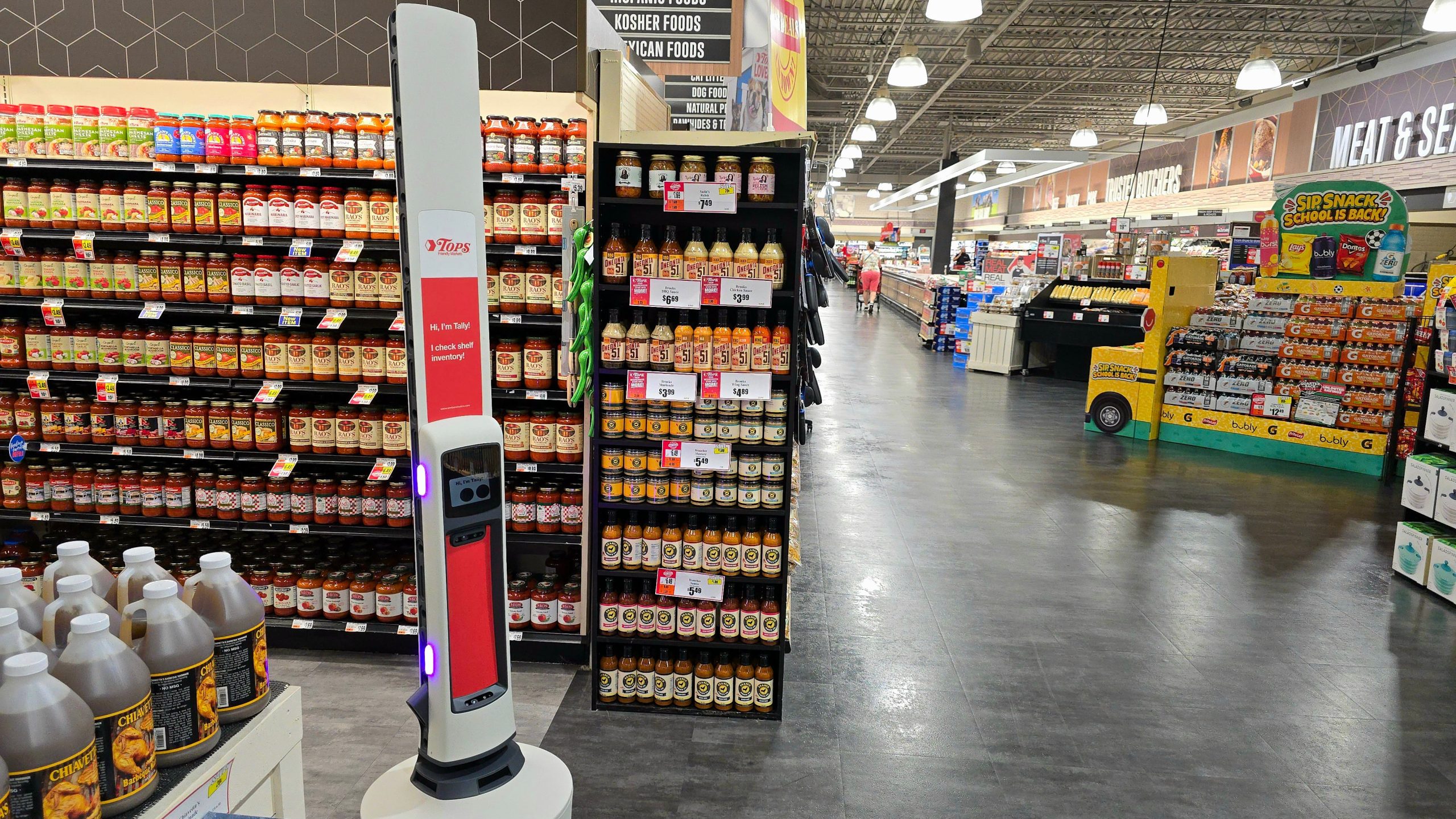 Tops Friendly Markets rolls out AI robot, Tally [Video]