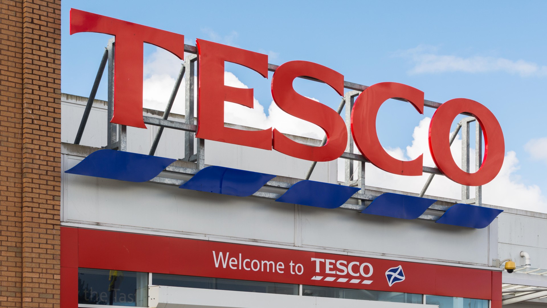 Tesco could use AI to monitor customers’ baskets and scold them if their shop is unhealthy [Video]