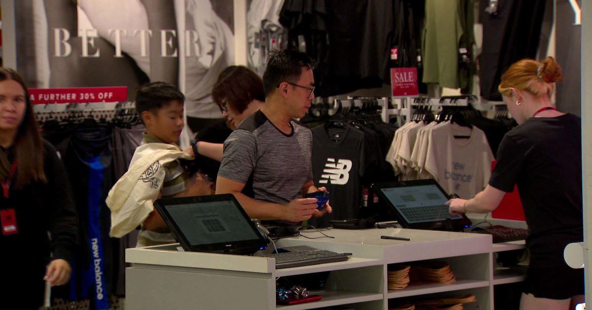 Retailers demanding personal information for electronic receipts sparks privacy concerns [Video]