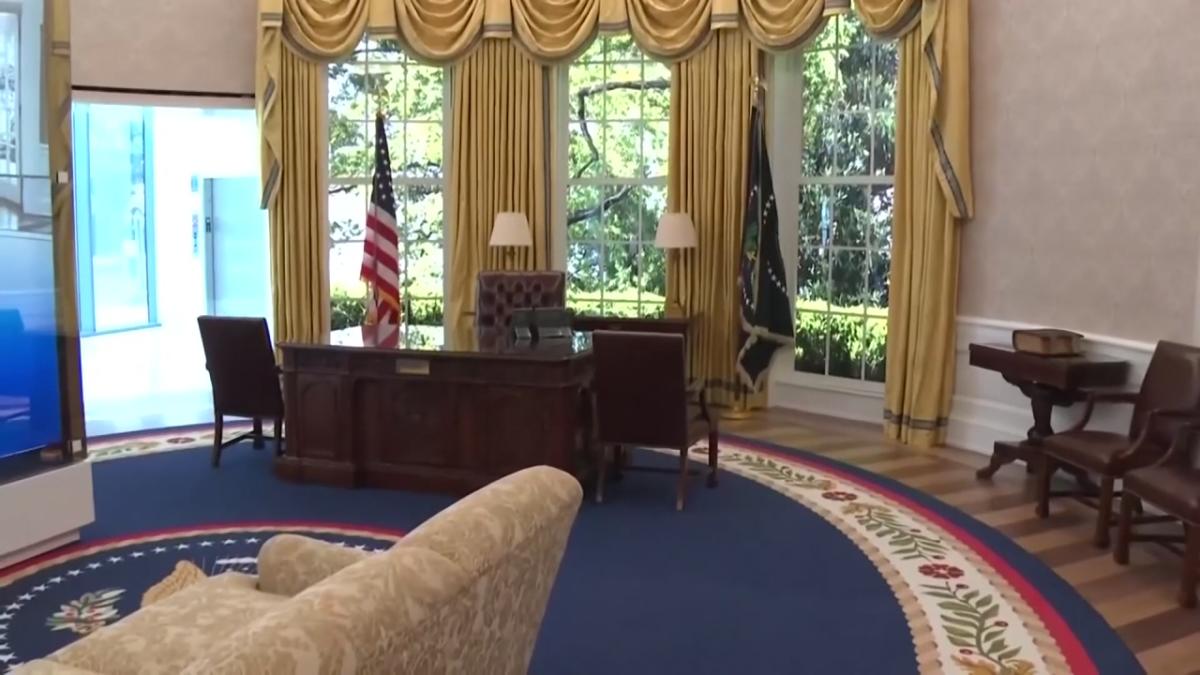 White House Experience center features full-scale replica of Oval Office [Video]