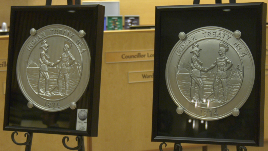 Treaty 4 medals unveiled at Regina City Hall [Video]