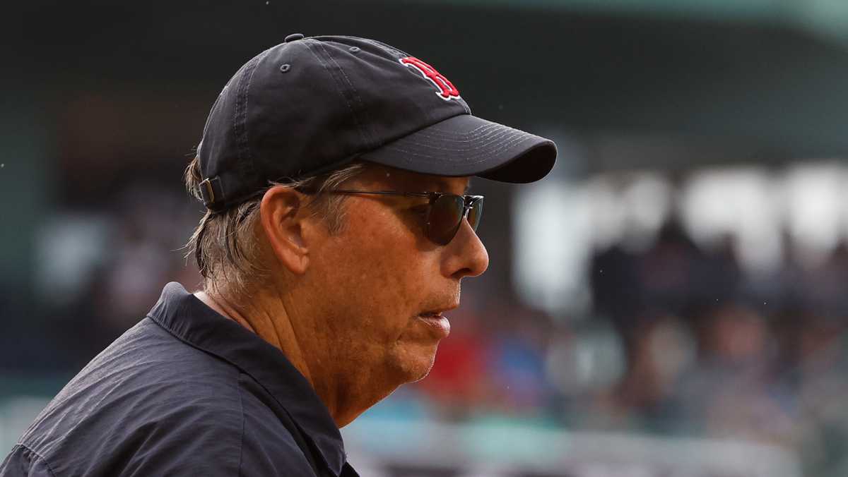 Red Sox head groundskeeper Dave Mellor to retire after Sunday’s game [Video]