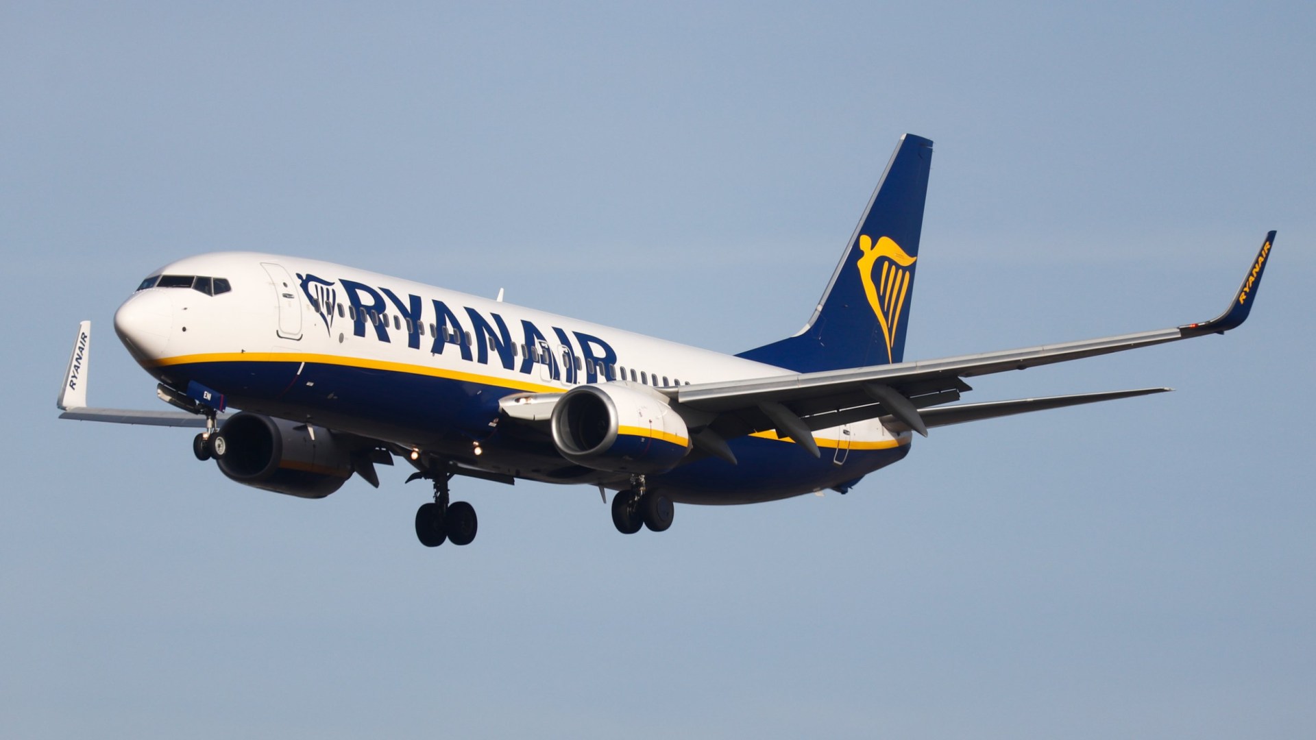 Ryanair being probed on passenger ID verification requests following complaints over use of facial recognition tech [Video]