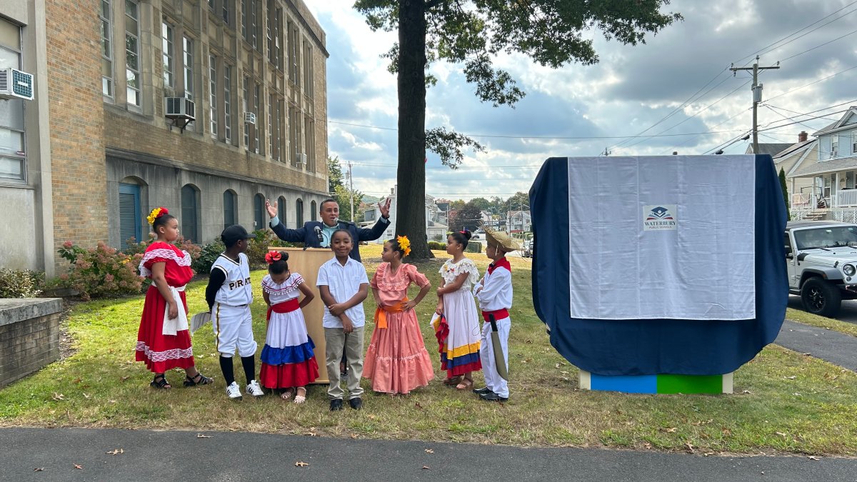 Waterbury school honors baseball legend Roberto Clemente with name change  NBC Connecticut [Video]