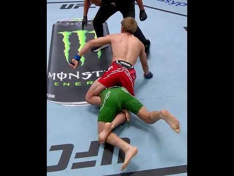 AllFreeFightVideos | FightVideoMMA | UFC – MMA – Mixed Martial Arts Fight Videos Online: You can hear his knee POP