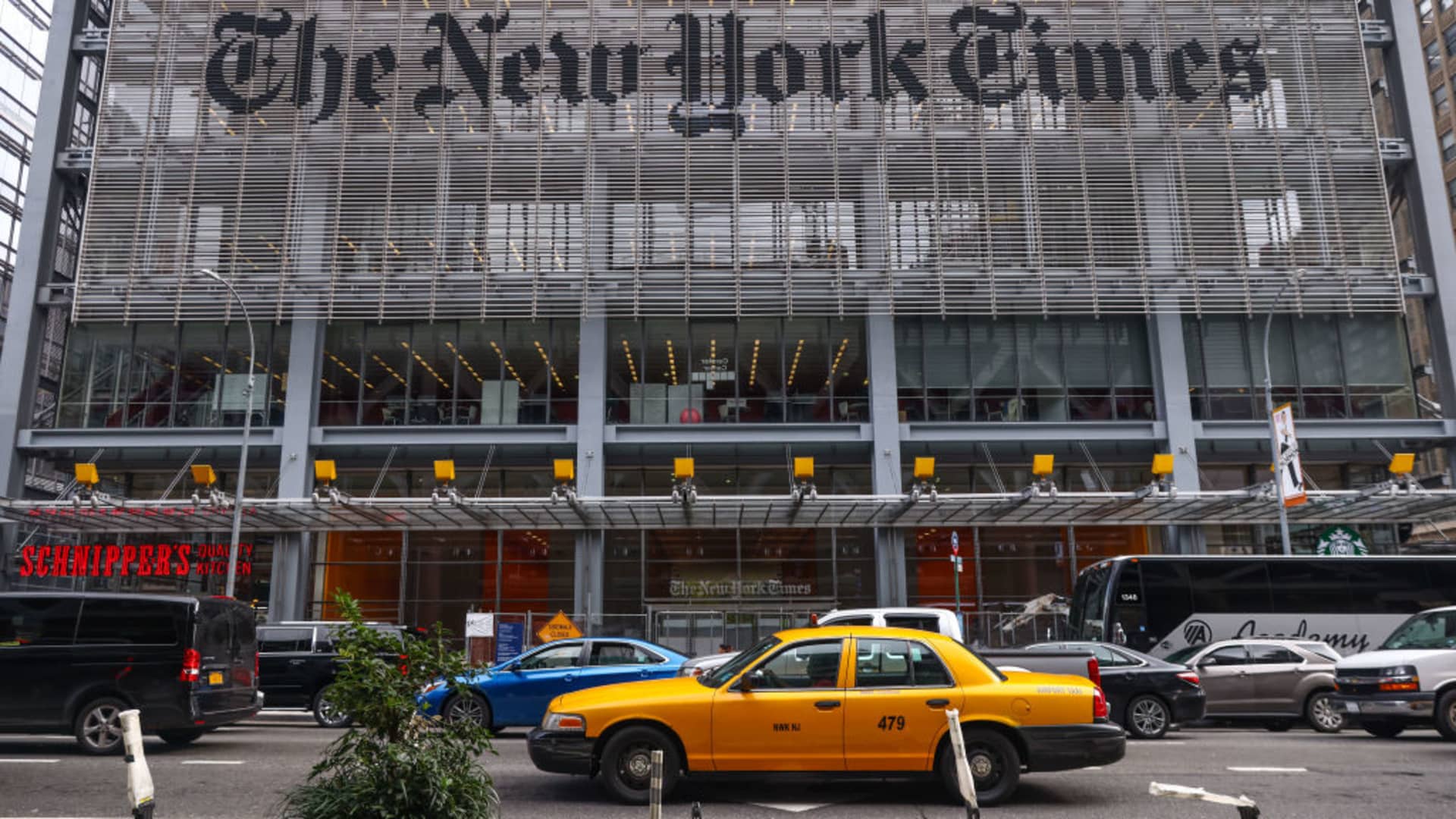 Buy New York Times on subscriber success, AI licensing, Deutsche Bank says [Video]