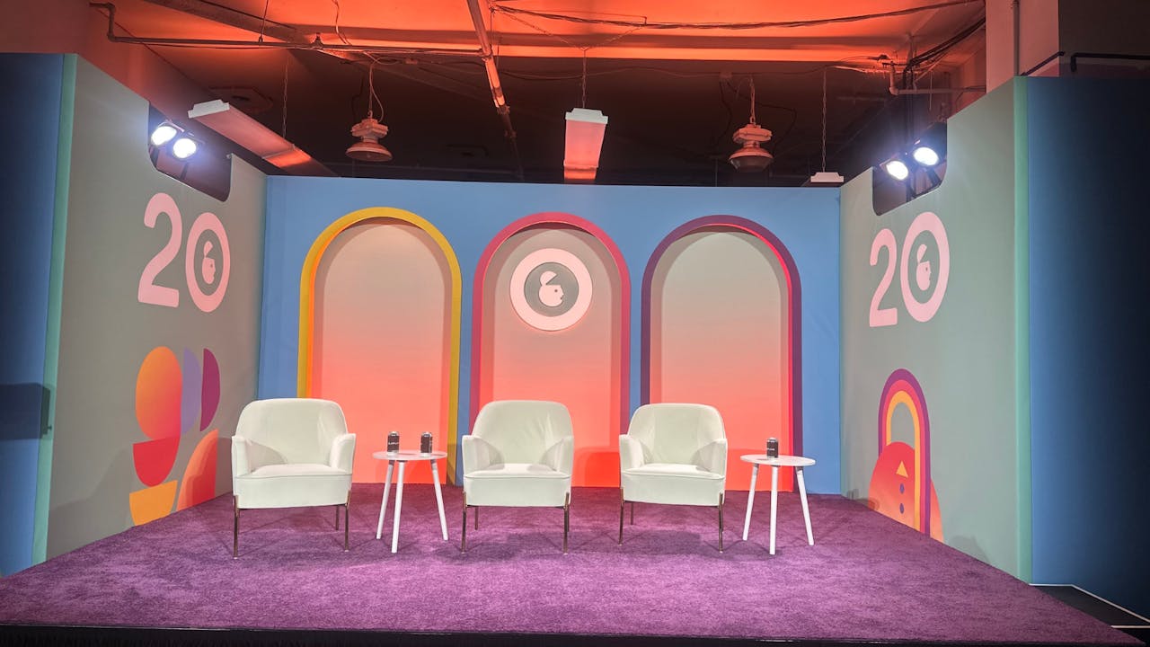 The top 5 trends seen at Advertising Week New York 2024, from AI buzz to signal loss woes [Video]