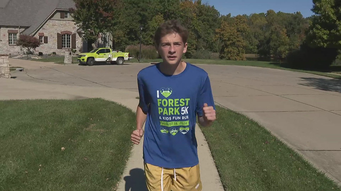 O’Fallon, Illinois, high school runner banned from state championships after charity race, sparking outrage [Video]