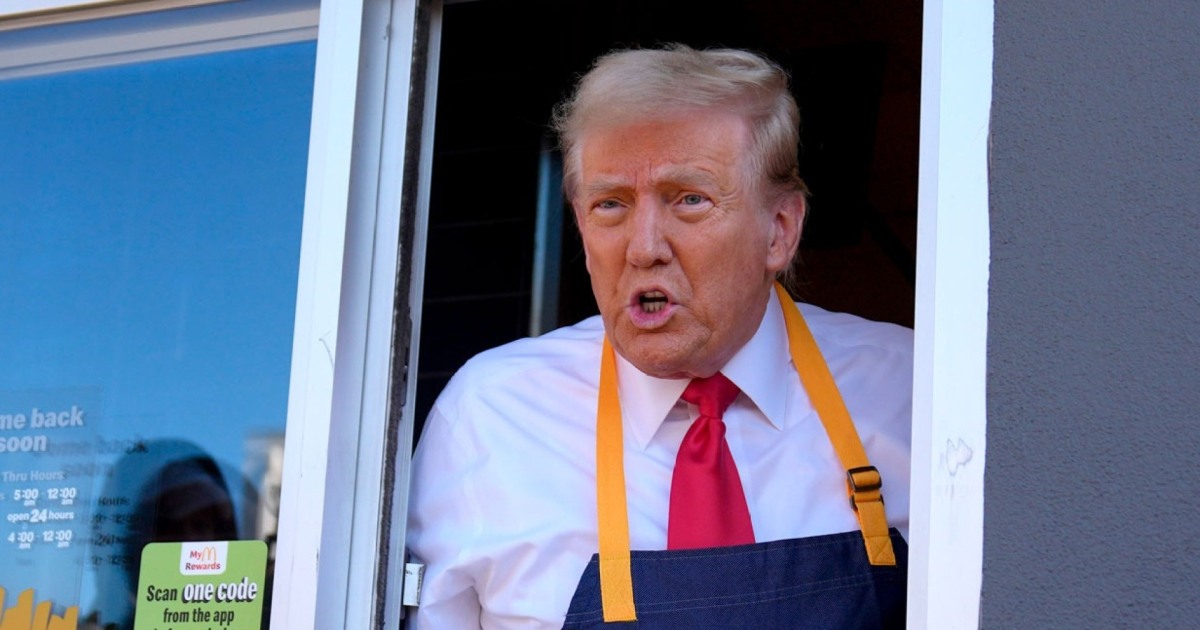 Trump works fryer at Pennsylvania McDonald’s [Video]