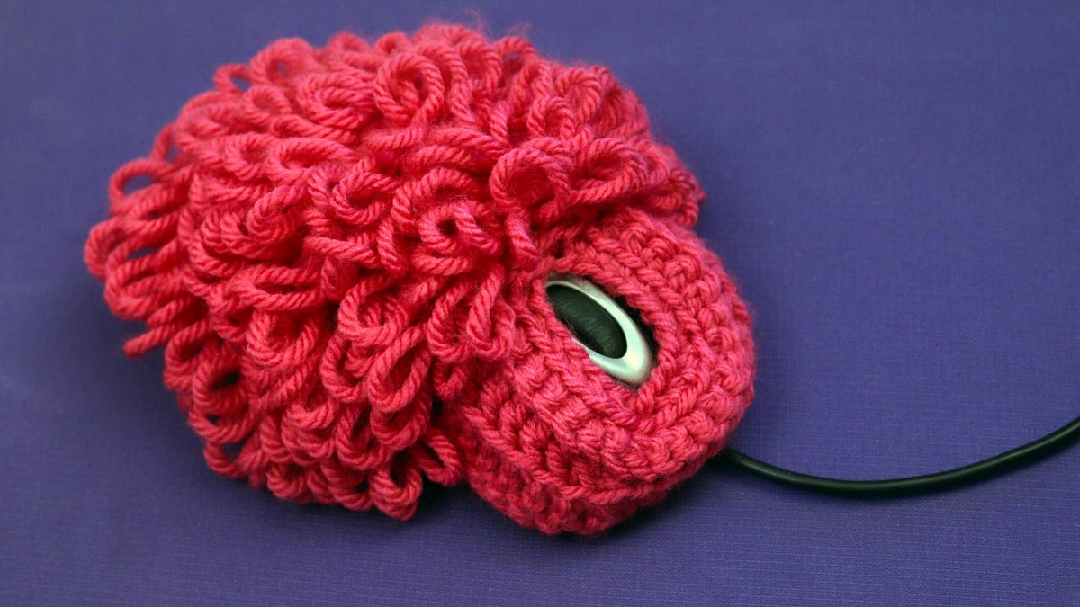 AI scams have infiltrated the knitting and crochet world – why it matters for everyone [Video]