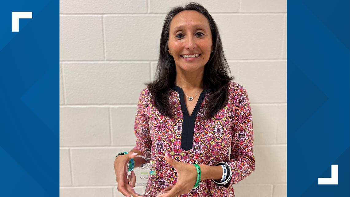 Medina Valley ISD teacher wins KENS 5 EXCEL Award [Video]