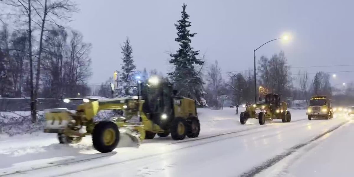 Snow Removal on Lake Otis Parkway [Video]