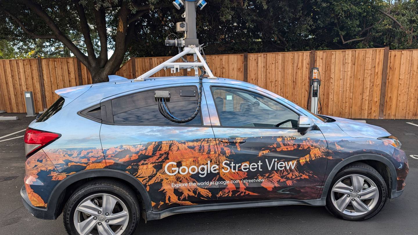 Google Maps adds AI features to help users explore and navigate the world around them  WSOC TV [Video]