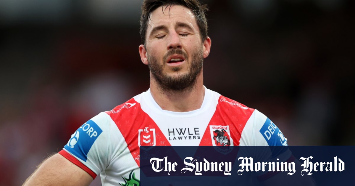 Ben Hunt says he has not heard from St George Illawarrra Dragons coach Shane Flanagan since he left the club [Video]