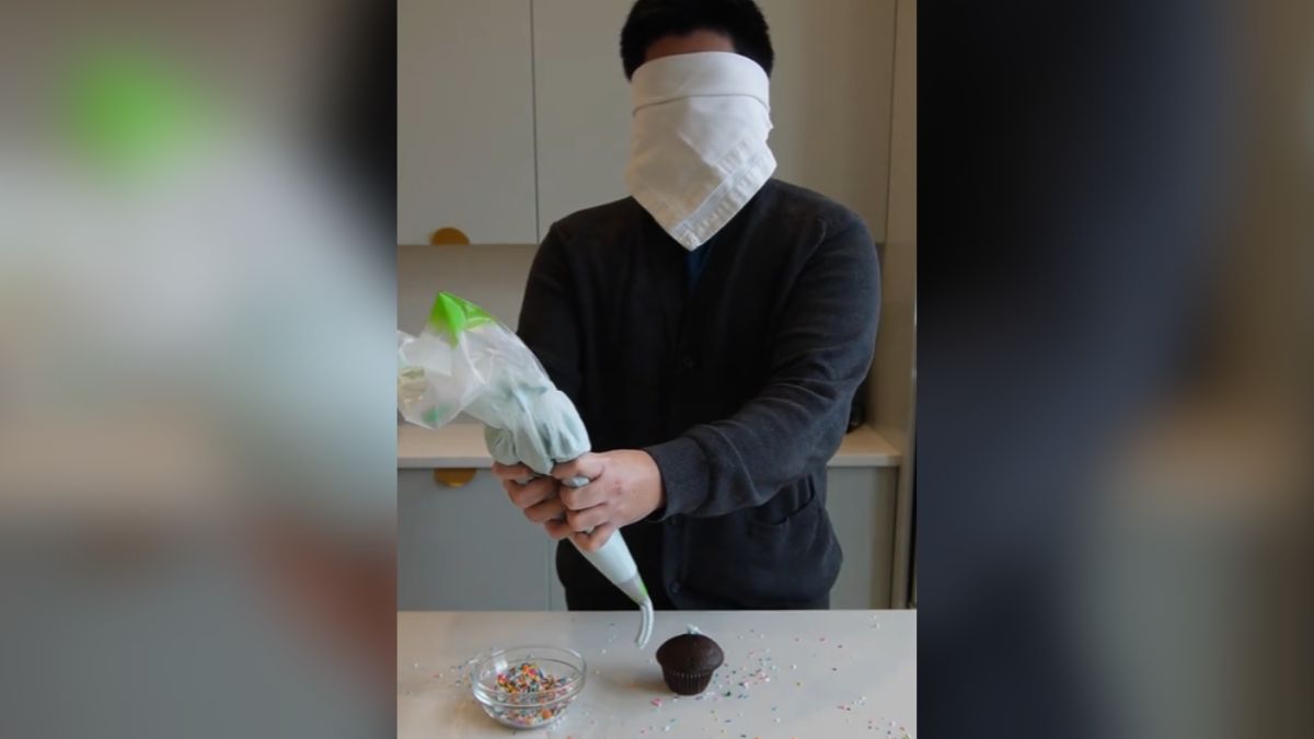 Bakery Challenges Workers To Decorate A Cupcake Blindfolded [Video]