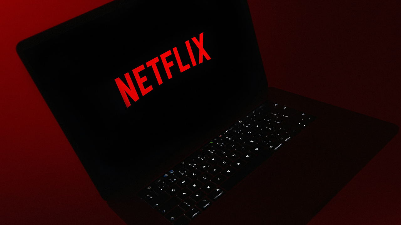 Netflix ends interactive show experiment [Video]