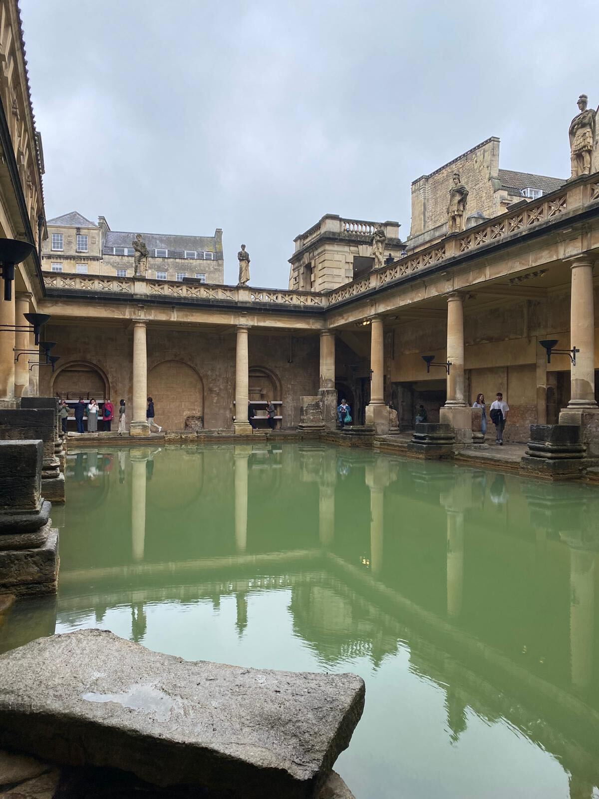 London Study Abroad Student Takes a Break in Bath (England) [Video]