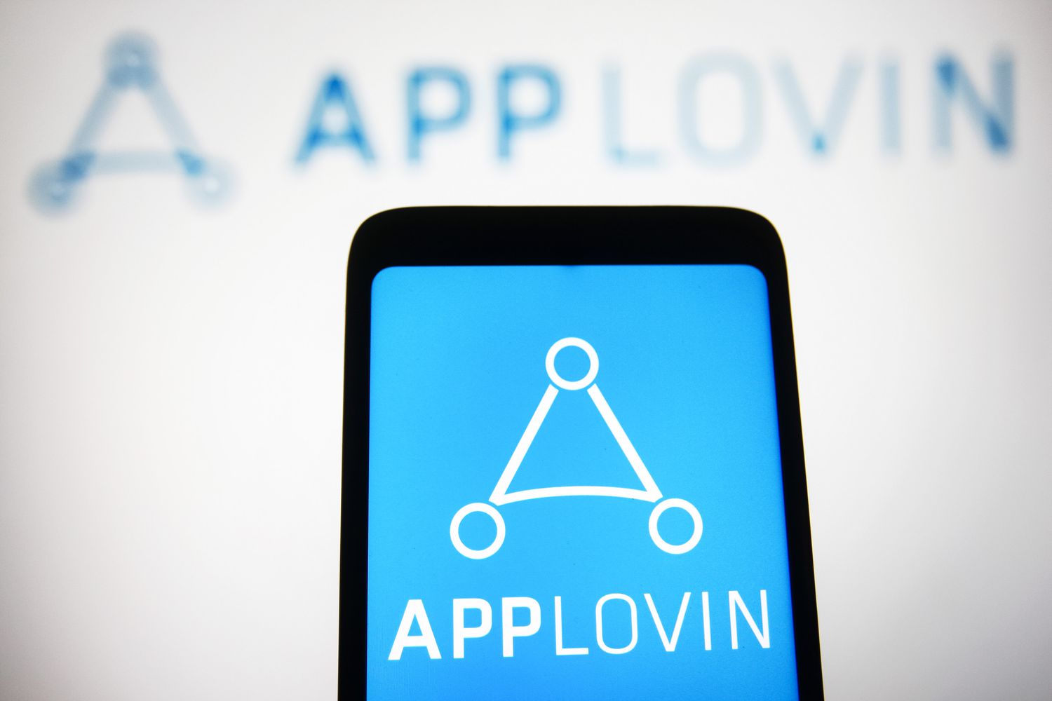 Applovin Stock Set to Open at Record High As Earnings, Outlook Beat Estimates [Video]