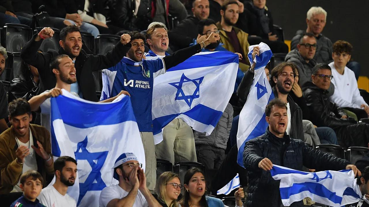 Israeli soccer fans targeted in wave of violence in Amsterdam [Video]