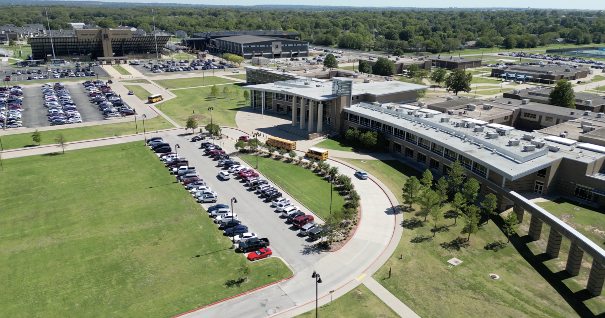 Broken Arrow Schools contemplate 4-day school week [Video]