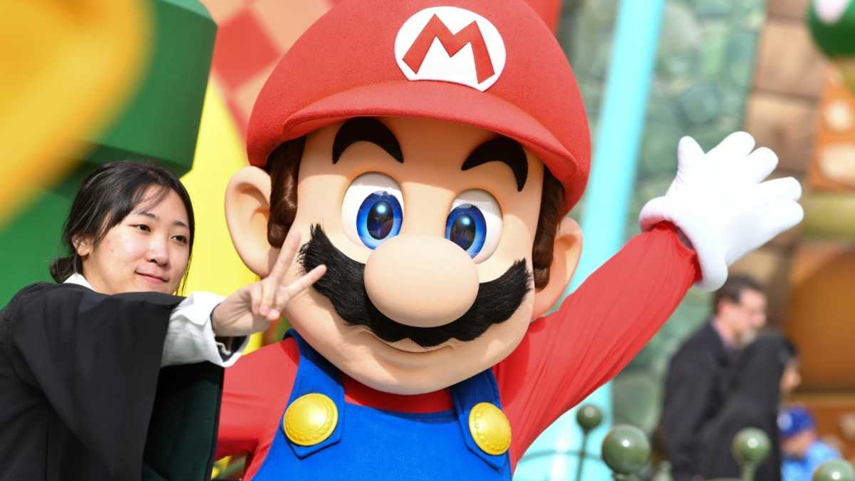 Nintendo courts non-gamers in ‘about-turn’ strategy [Video]