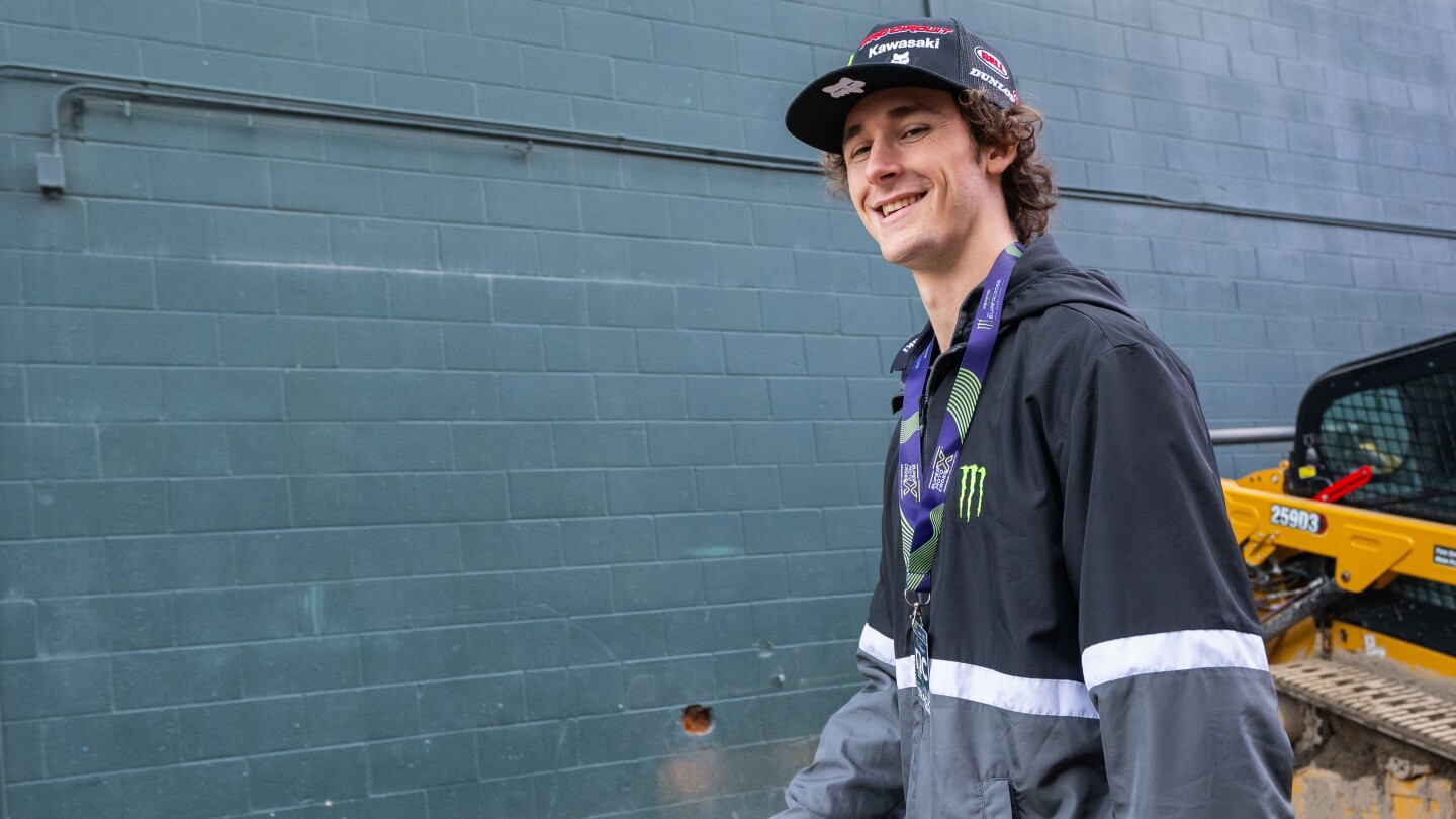 Maximus Vohland opens up about dirt bike injury, potential of addiction [Video]