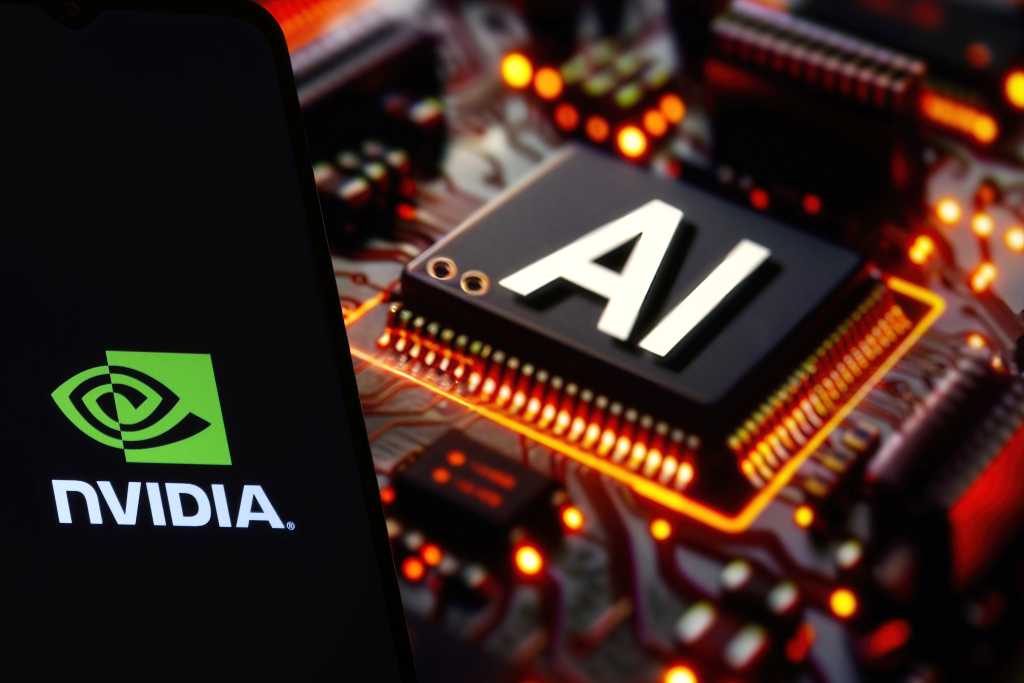 Nvidia HPC/AI chip is actually six chips [Video]