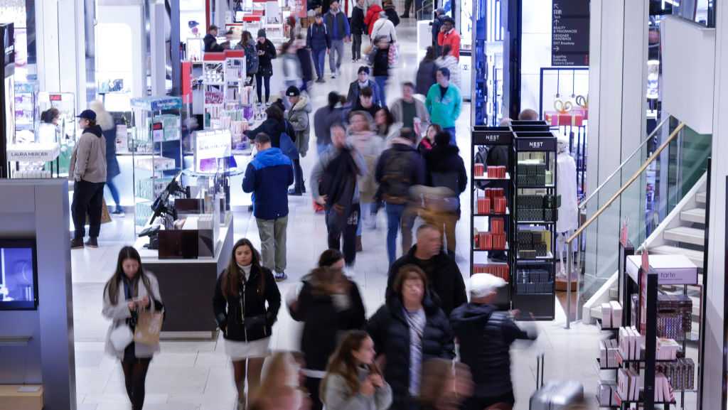 Tips and tricks you need to know for Black Friday holiday shopping [Video]