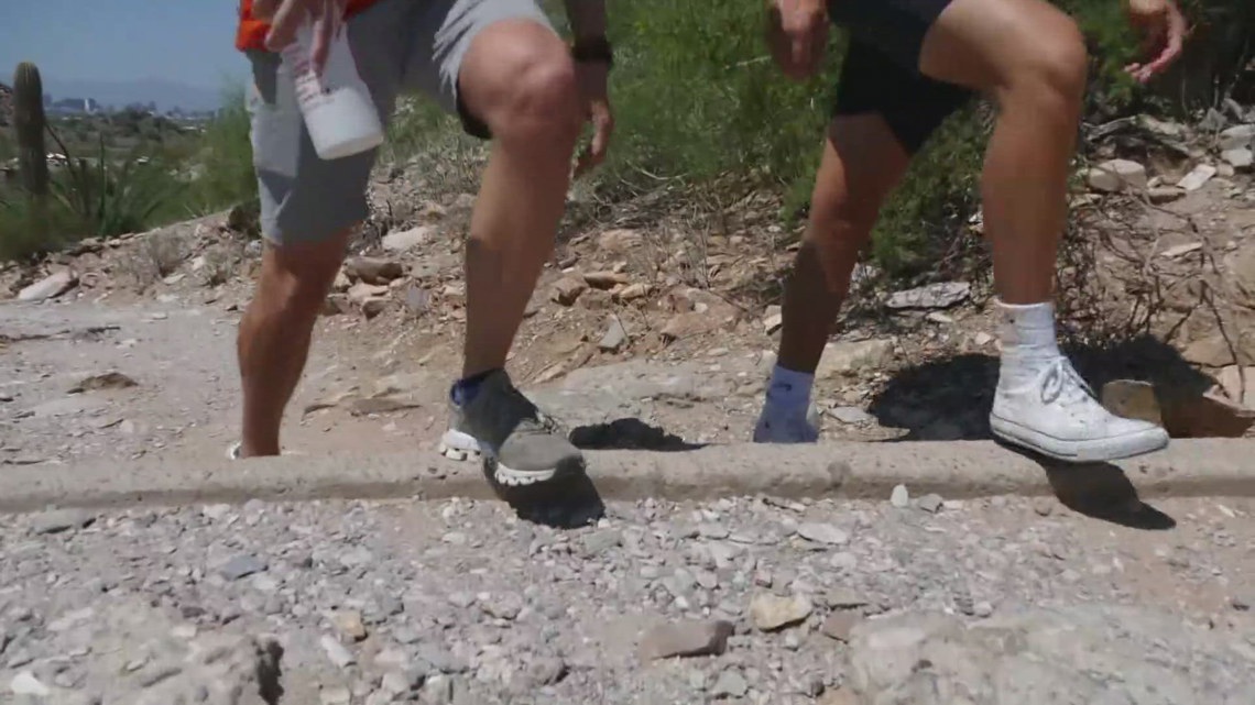 Hikers fight Phoenix policy to close trails during excessive heat [Video]