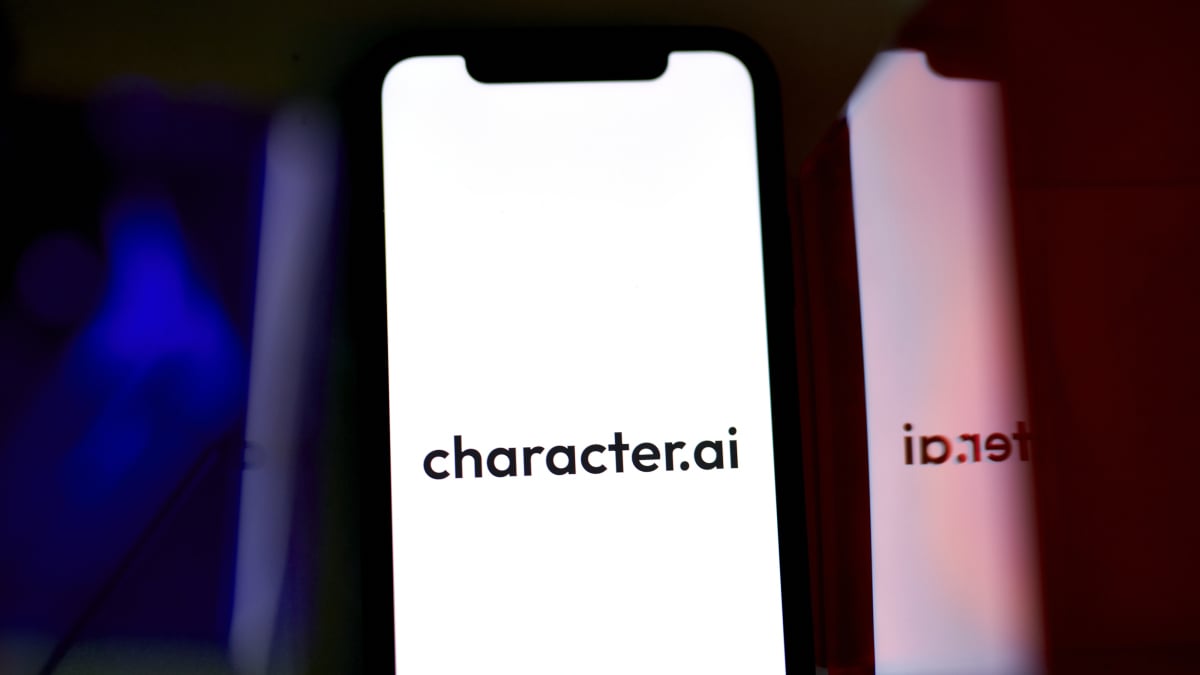 Character.AI hosting pro-anorexia chatbots targeting teens, report finds [Video]