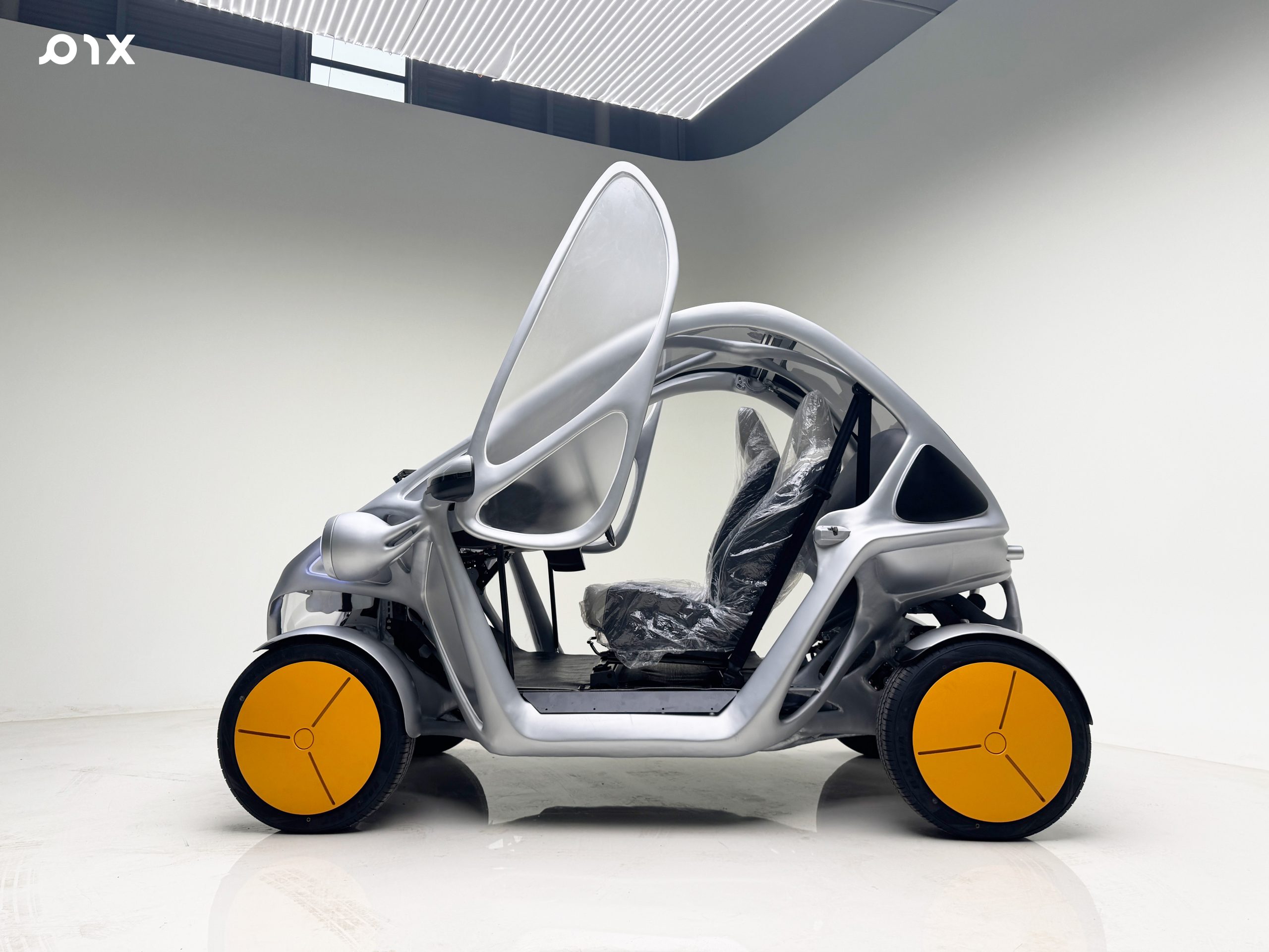 PIX Moving brings out its unique 3D printed electric car [Video]