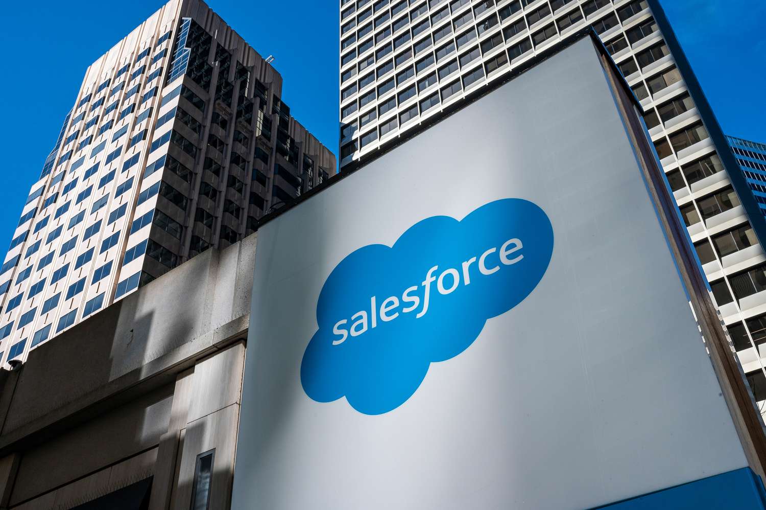 S&P 500 Gains and Losses Today: Salesforce Stock Pops as AI Offering Impresses [Video]