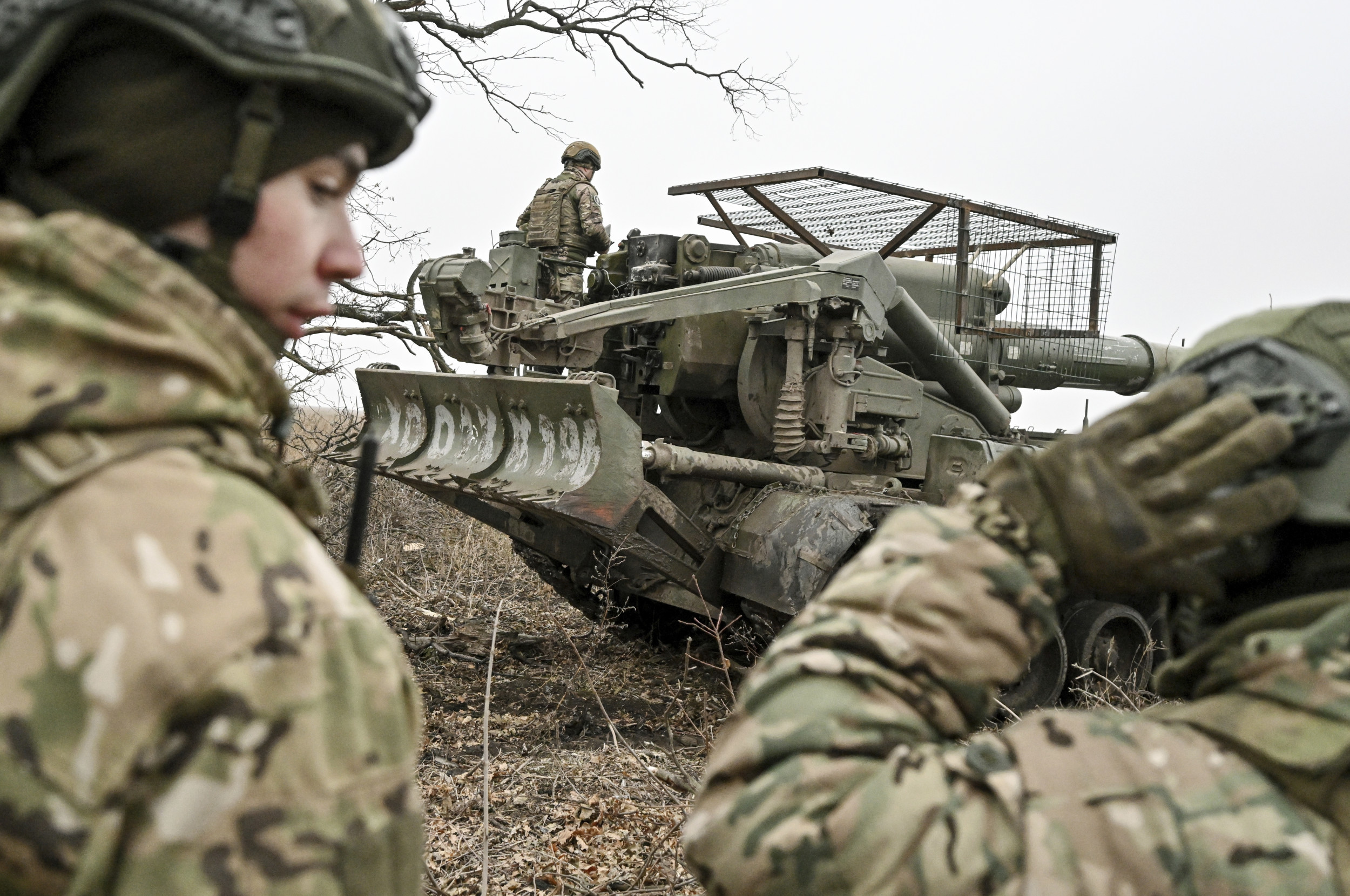 Russia’s Weapons Exports Plunge 93 Percent in Three Years [Video]