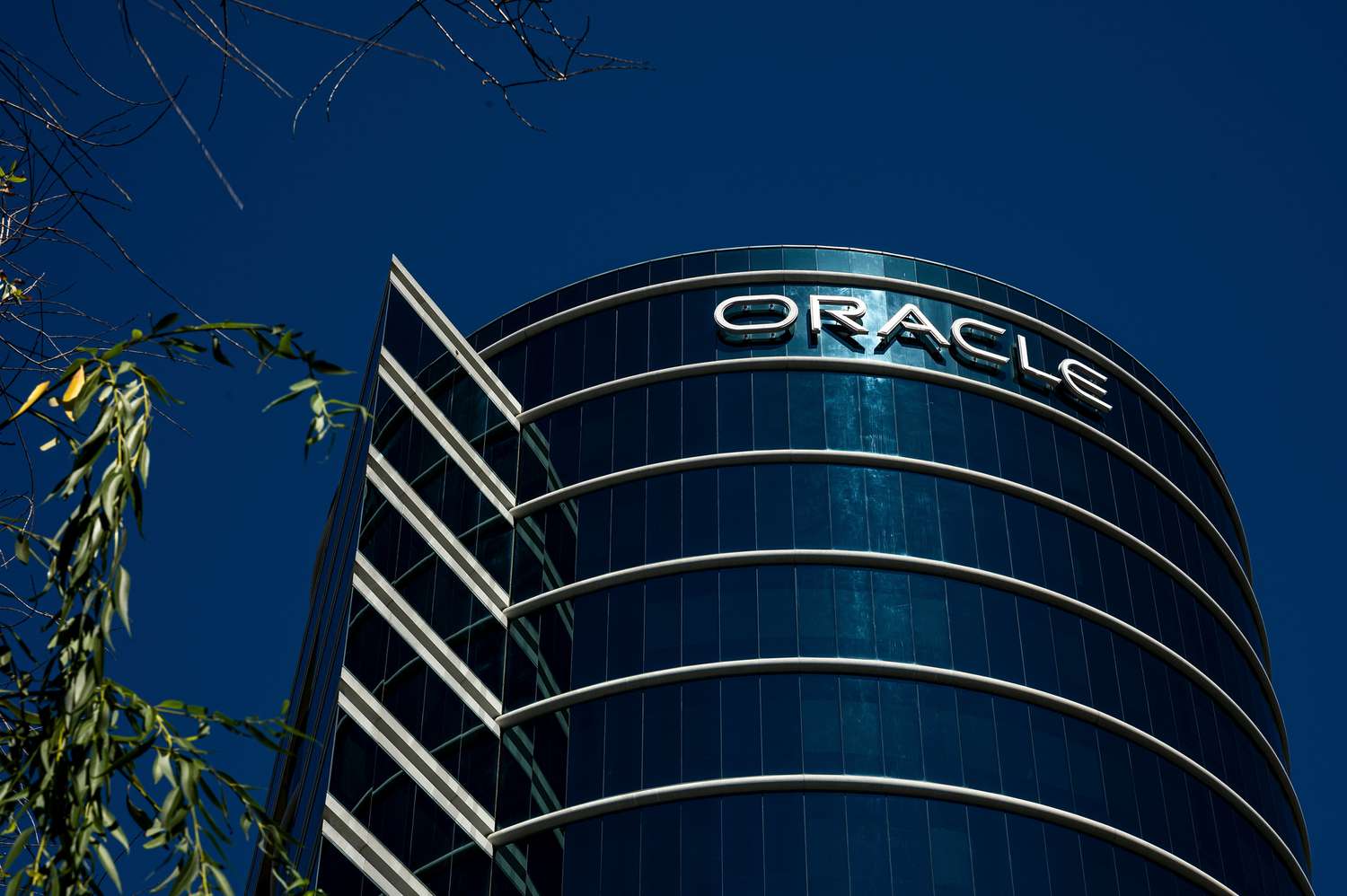 What Analysts Are Saying After Oracle’s Results Underwhelmed Investors [Video]