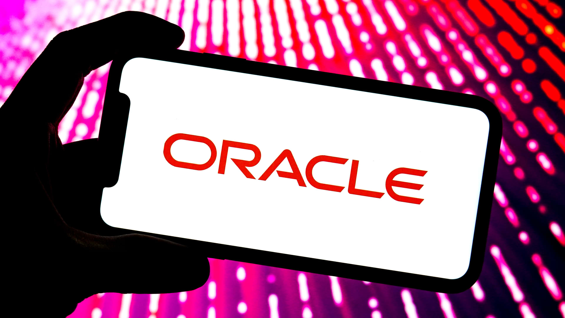 Oracle is plunging after being one of the hottest plays of 2024 [Video]