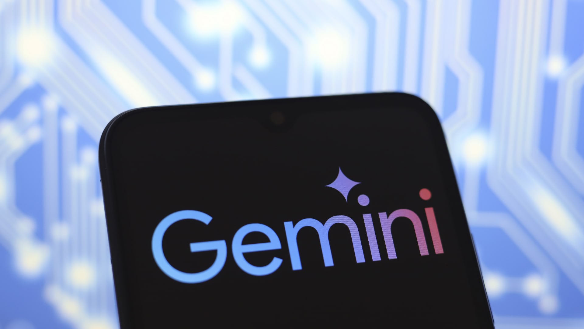 Google releases the first of its Gemini 2.0 AI models [Video]