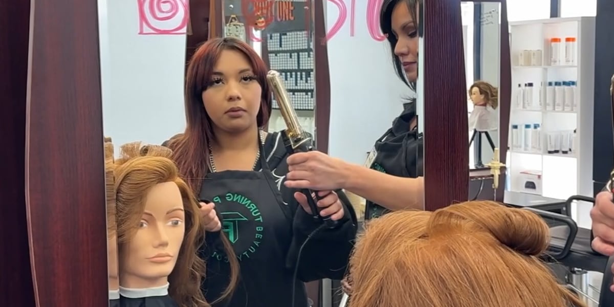 15-year-old Arely loves doing hair and gets tour of beauty school [Video]